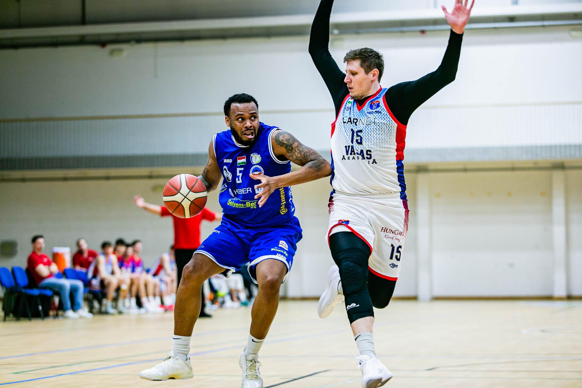 NEM FORGOTT VESZÉLYBEN A PÁRHARC