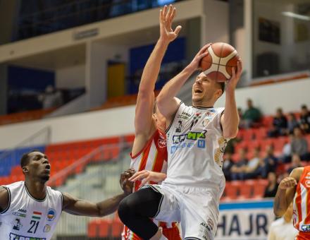 ÉLVONALBELI GÁRDÁKKAL KÜZDHETÜNK AZ EMLÉKTORNÁN – CSAPATBEMUTATÓ