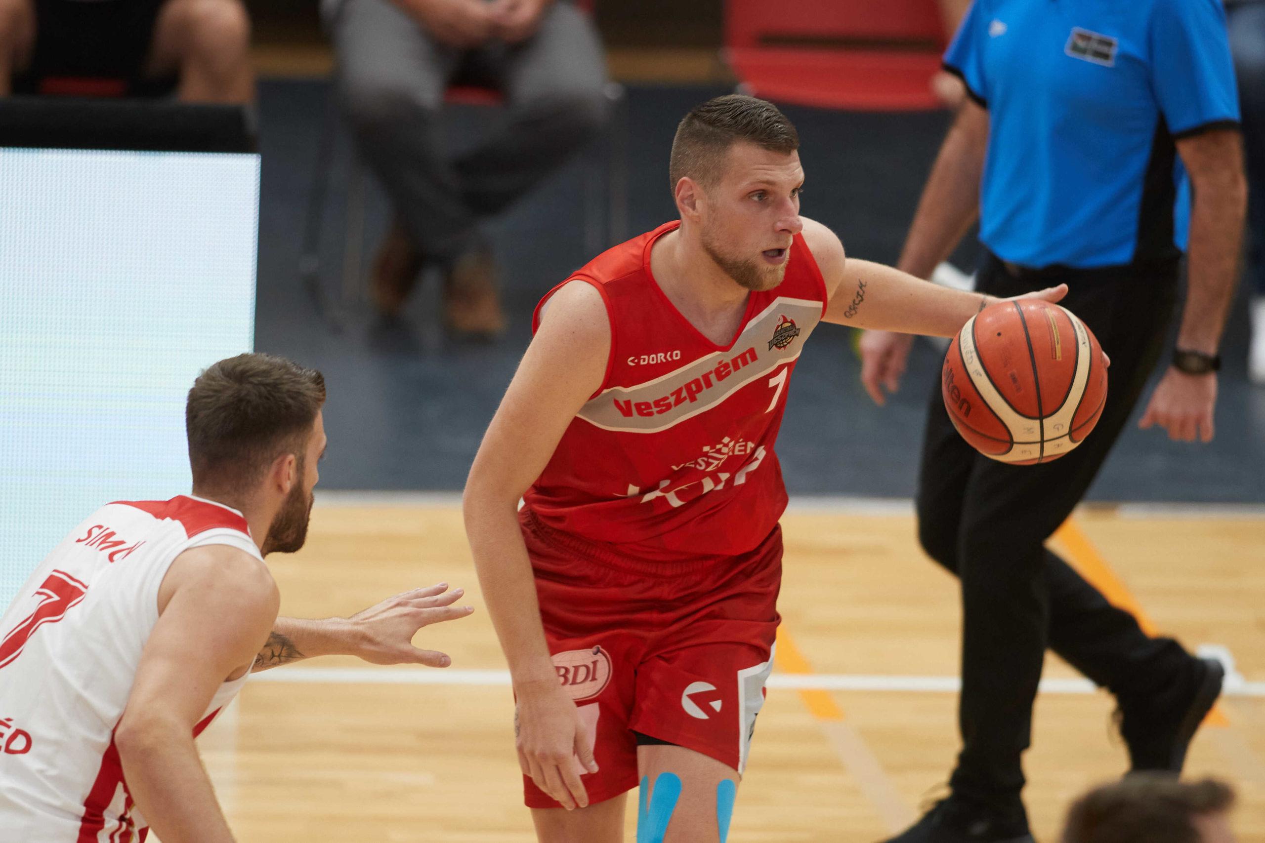 MADÁR ANDRÁSSAL BŐVÜLT A JÁTÉKOSKERETÜNK