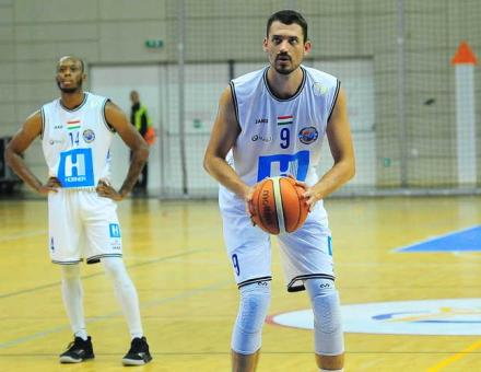 Edzés mellett tanulás