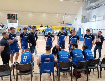 INNENTŐL „ÚJ BAJNOKSÁG” KEZDŐDIK