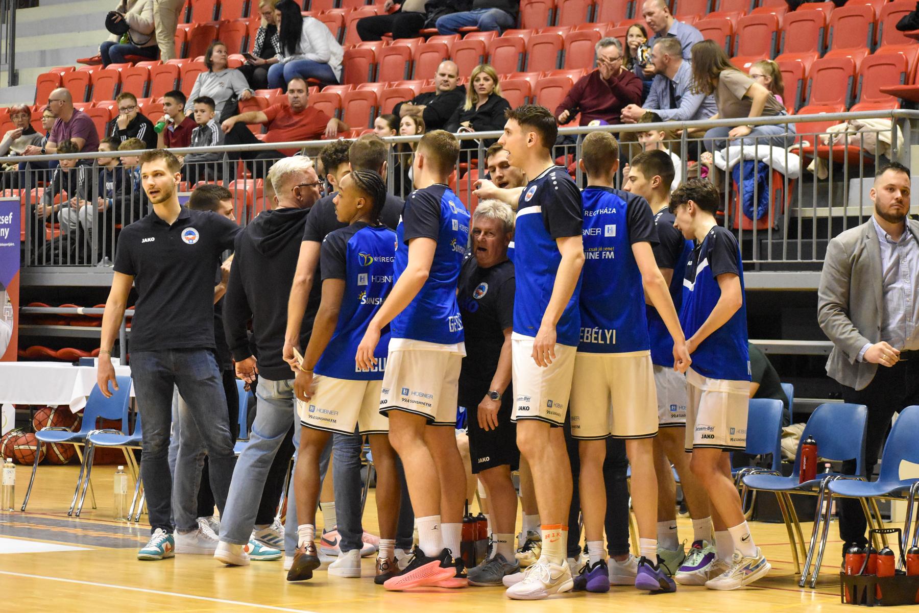 ÍGY KÜZD EGY IGAZI CSAPAT!