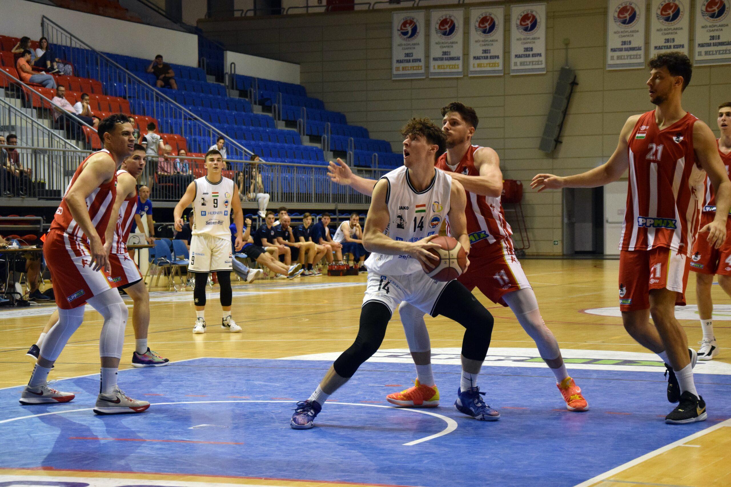 A HONVÉD JOBBNAK BIZONYULT AZ ELŐDÖNTŐBEN