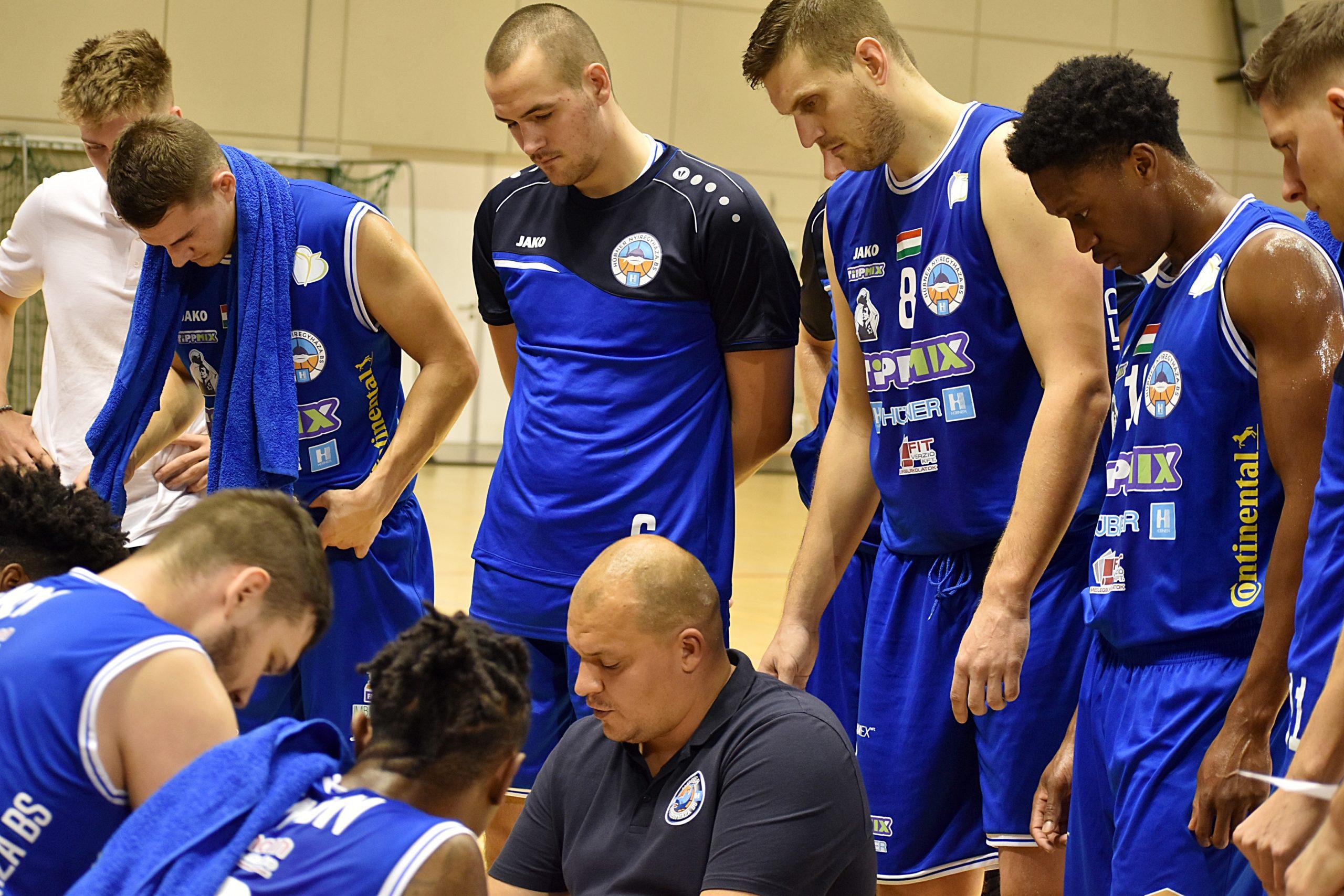 FOLYAMATOS TAPASZTALATSZERZÉSSEL JUTUNK ELŐRÉBB