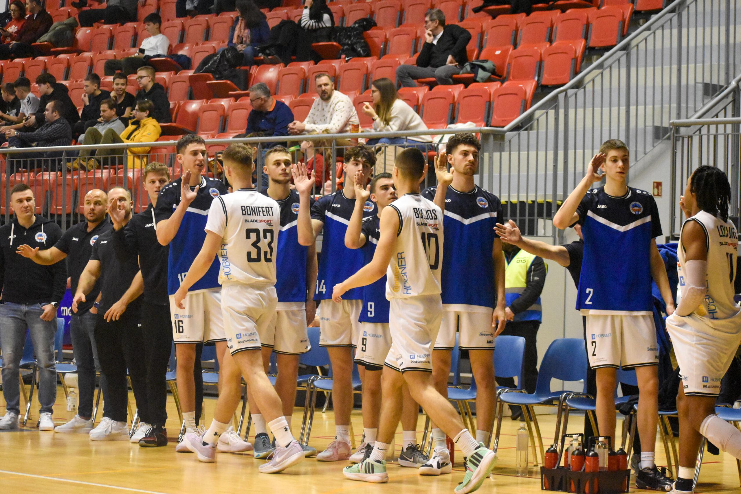 MINDEN ZÁRKÓZÁSI KÍSÉRLETÜNKRE VOLT VÁLASZA A FÓTNAK