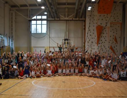 AZ EÖTVÖSBEN JÁRTUNK TOBORZÓN