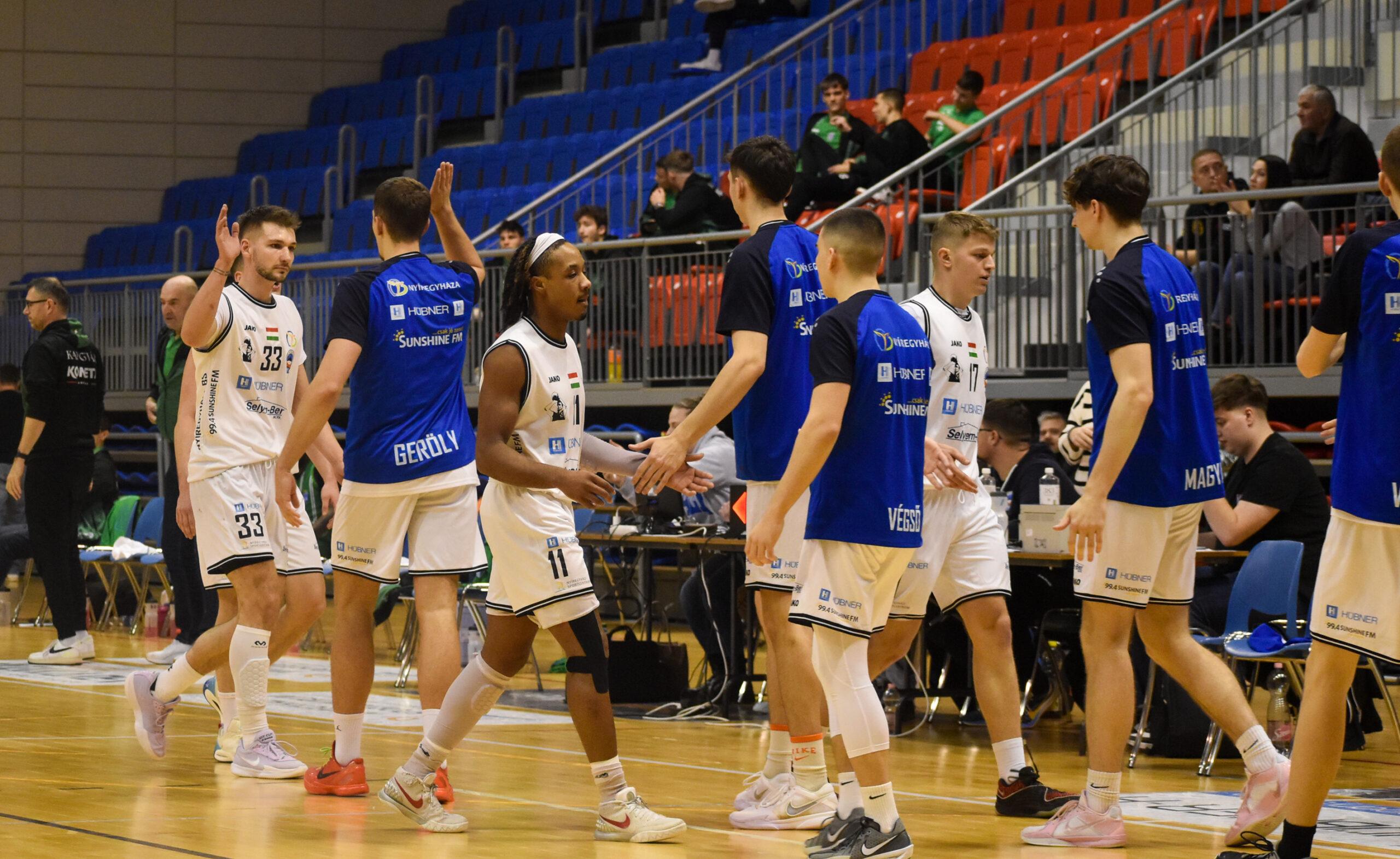 NEM TELJESEN A KOSÁRLABDÁRÓL SZÓLT