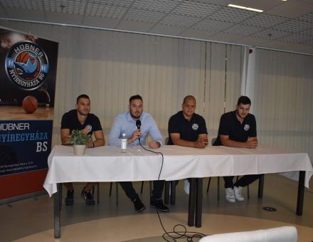 VISSZATÉRT A SIKEREDZŐ!