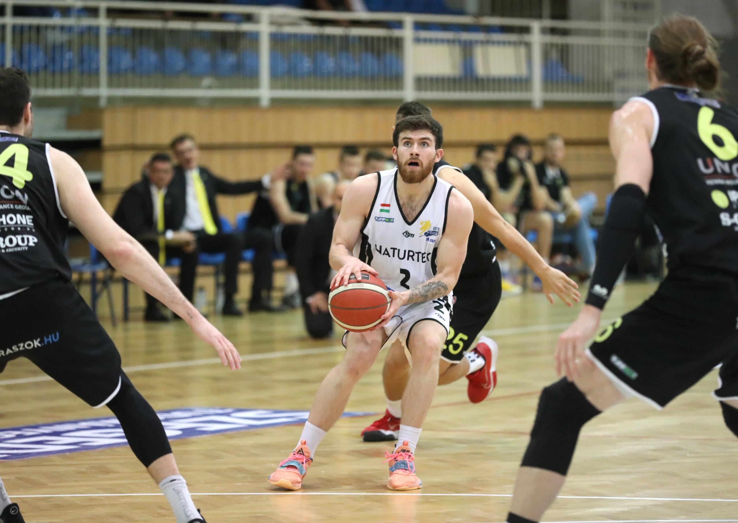 NAGY PÁRHARC VÁRHATÓ IRÁNYÍTÓ POSZTON