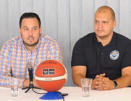 A MUNKA A PÁLYÁN VÉGET ÉRT, AZON KÍVÜL MÁR MEGKEZDŐDÖTT