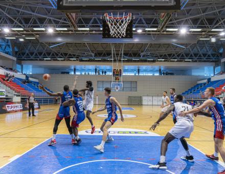 ERŐTLEN JÁTÉKKAL KIKAPTUNK A PAKSTÓL