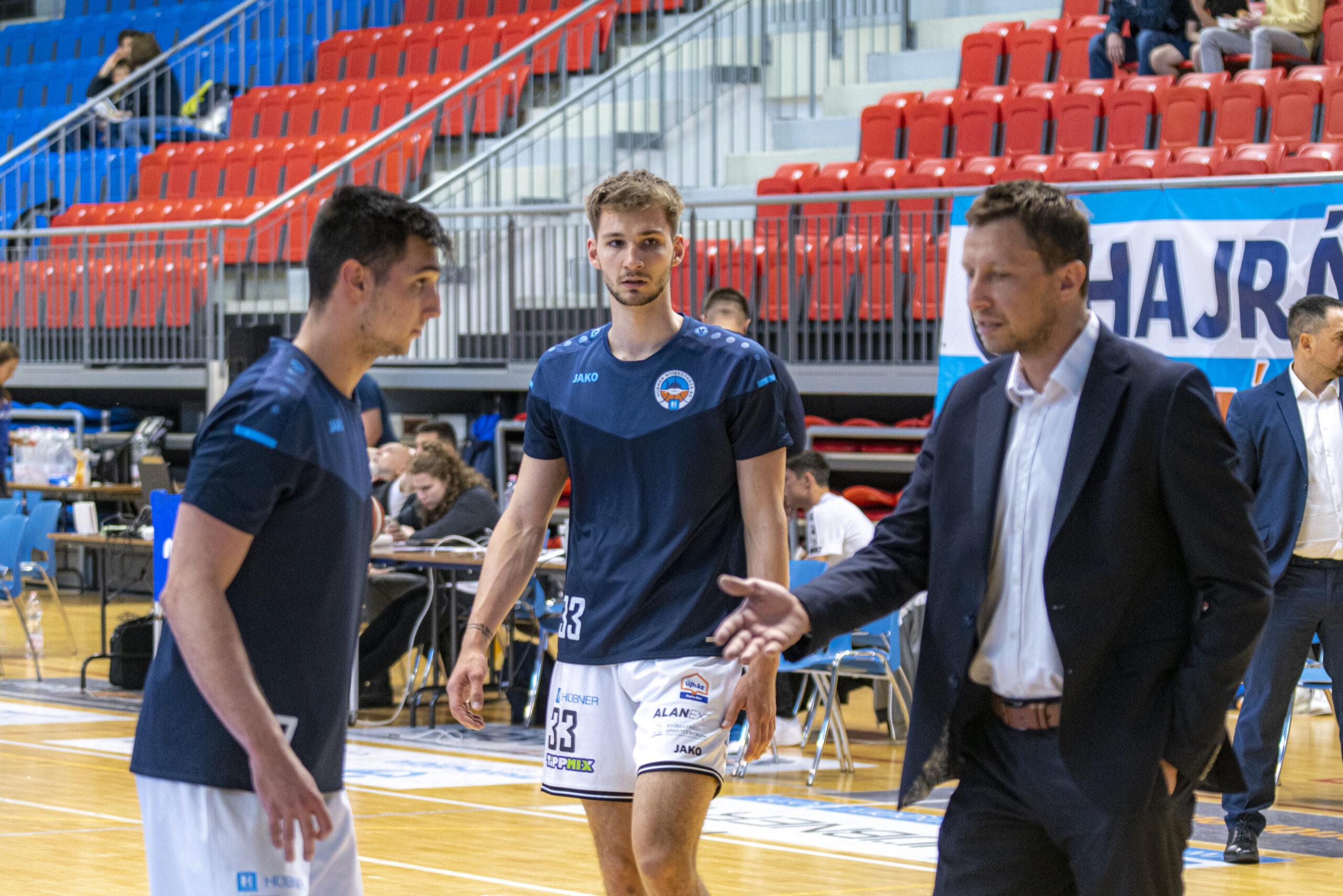 „SZERETNÉNK A SZURKOLÓKNAK MEGKÖSZÖNNI, HOGY MELLETTÜNK ÁLLTAK”