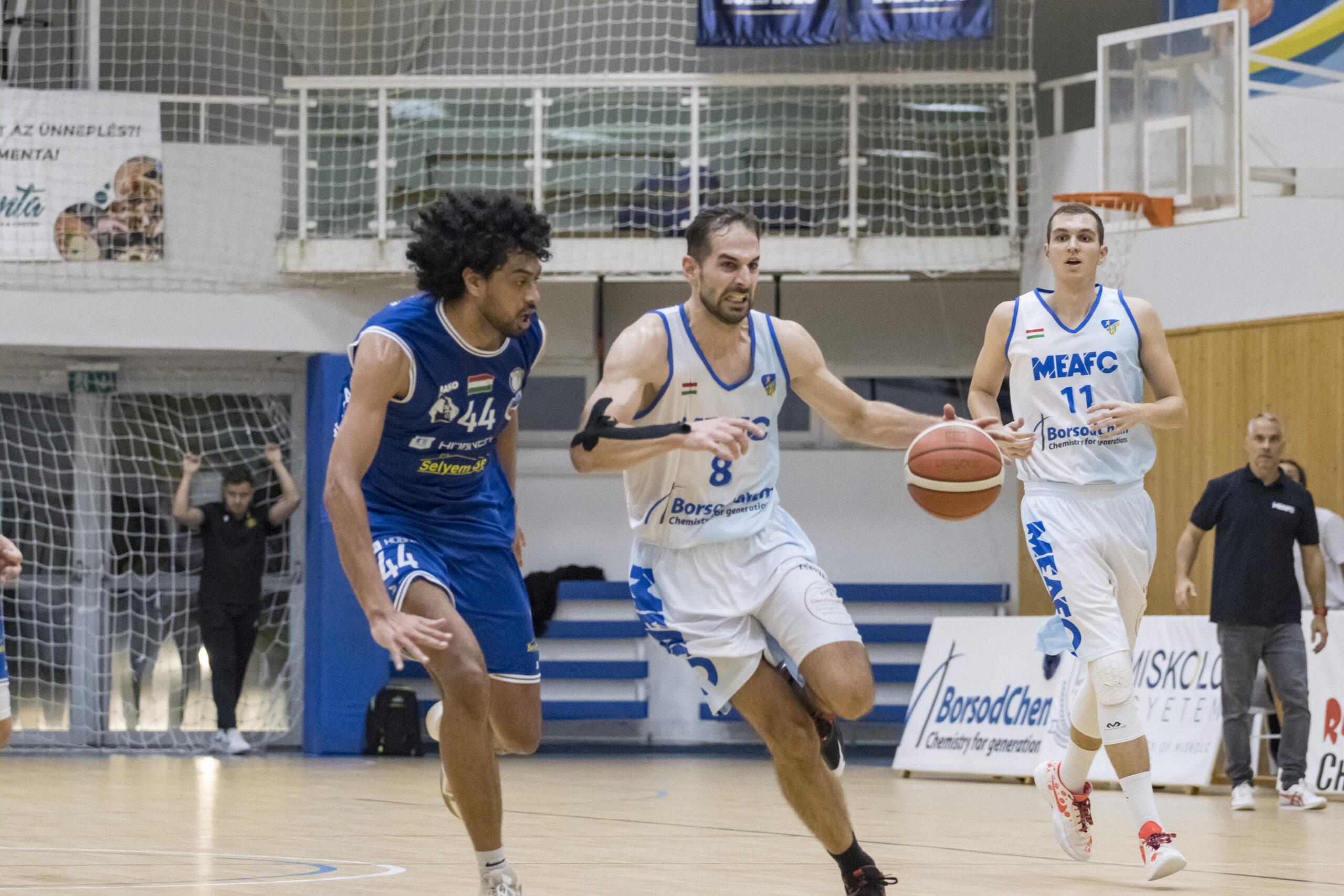 AZ UTOLSÓ MÁSODPERCEKBEN ELÚSZOTT A GYŐZELEM