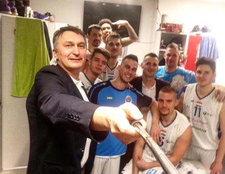 KIÜTÉSES GYŐZELEM