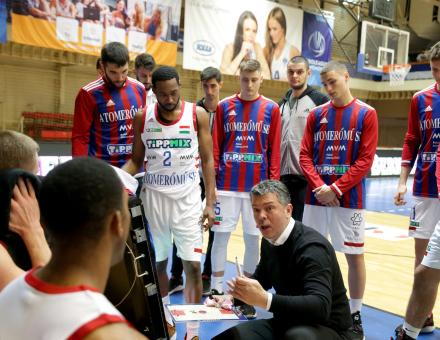 ALAPOSAN MEGÚJULT ATOMERŐMŰ ÉRKEZIK