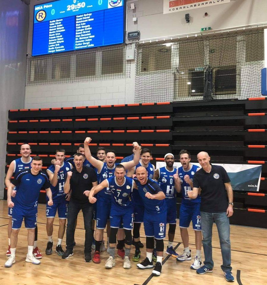 Győzelem drámai csatában