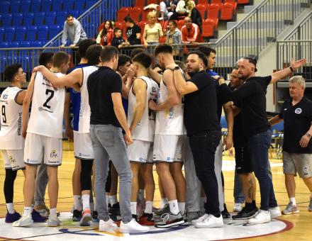 ELEJÉTŐL A VÉGÉIG!