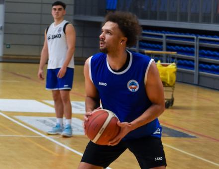 AMERIKAI JÁTÉKOSSAL ERŐSÍTETTÜNK!