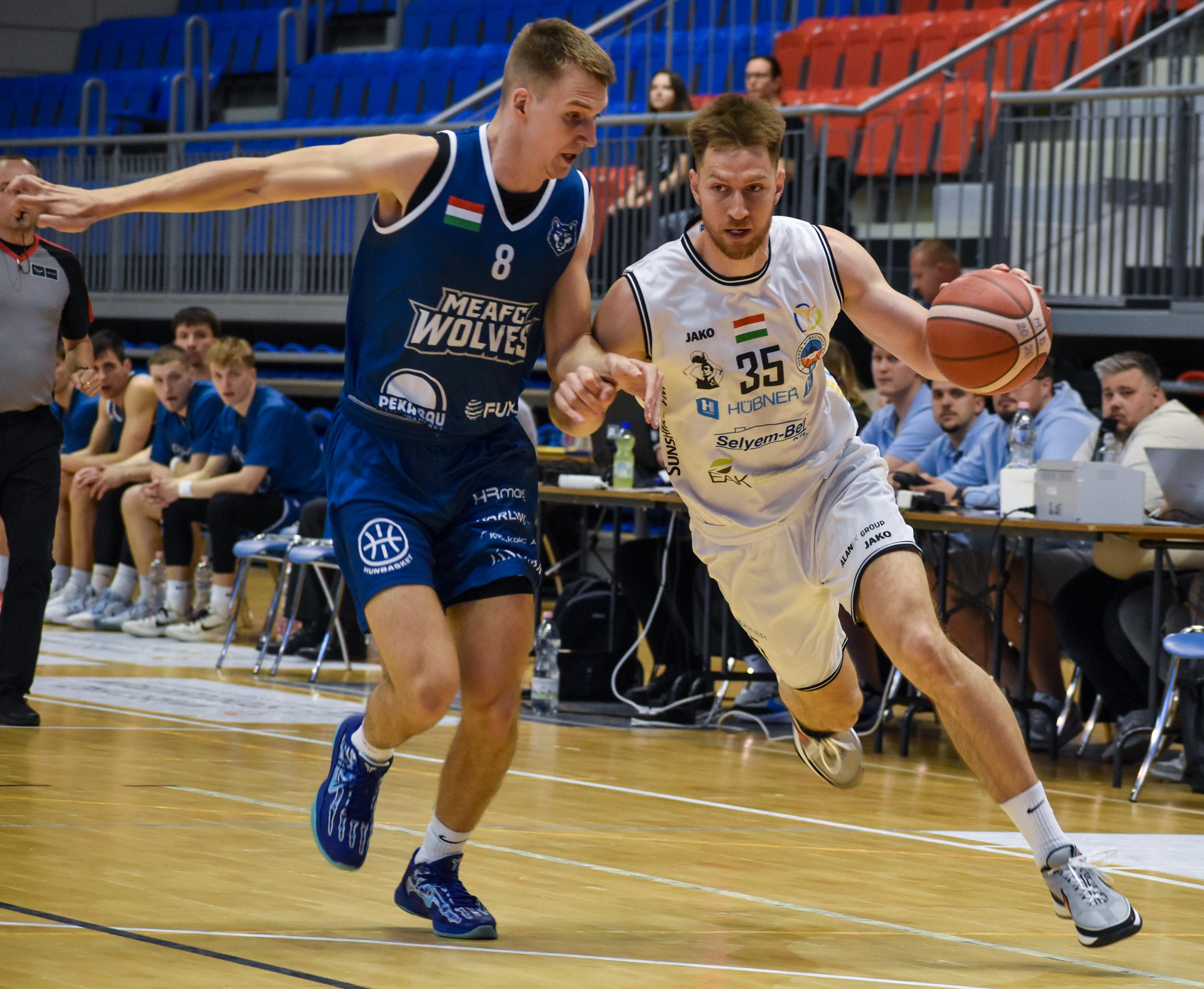 HIHETETLEN VÉGJÁTÉK UTÁN ELŐNYBEN!